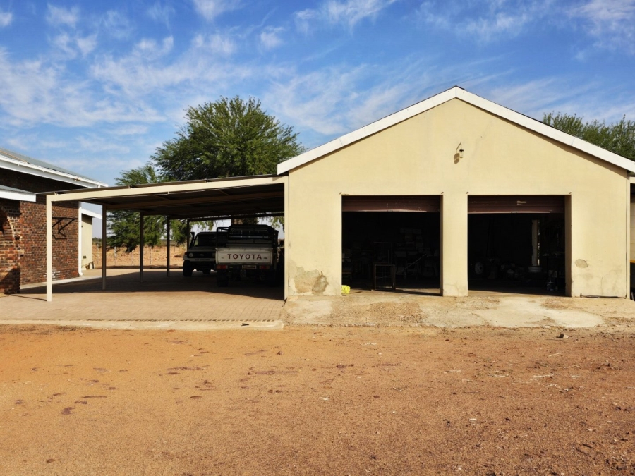 Commercial Property for Sale in Upington Rural Northern Cape